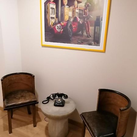 Hotel Ferrari Formula 1 Orio al Serio Exterior foto