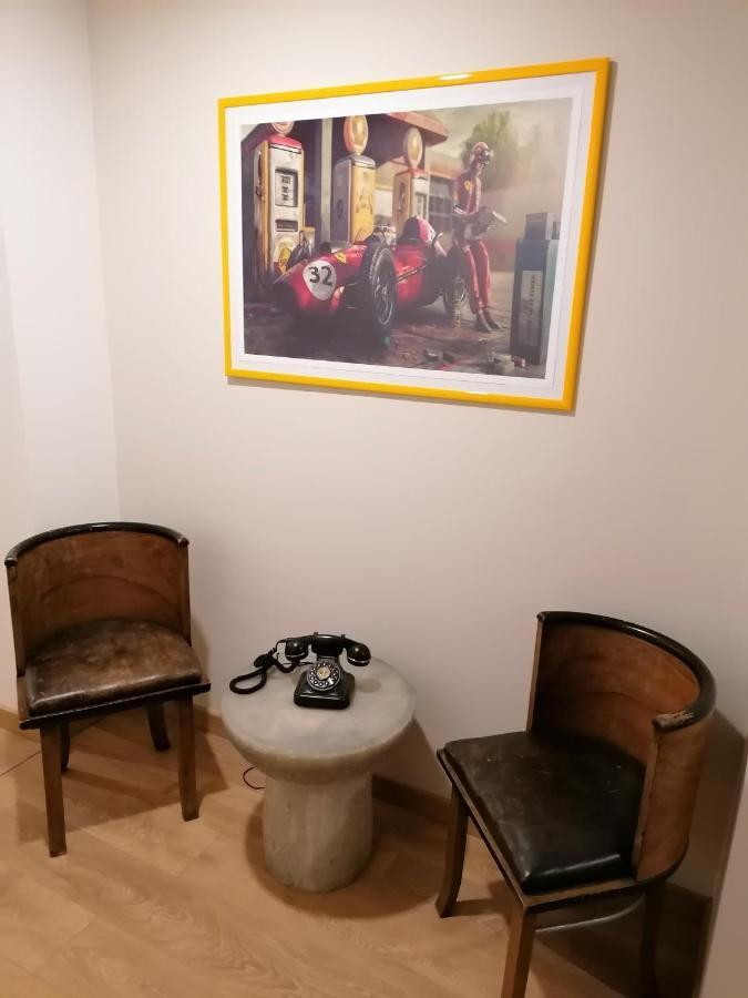 Hotel Ferrari Formula 1 Orio al Serio Exterior foto